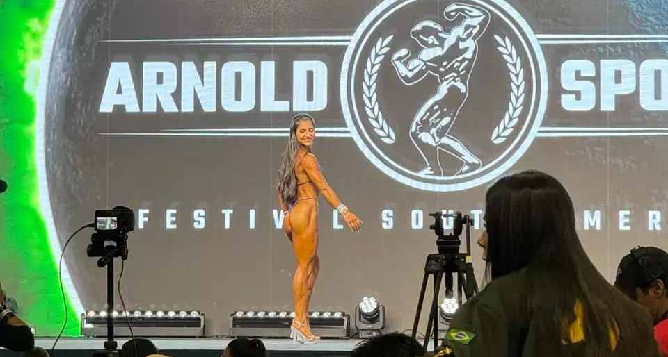 Sandumonense Layla Mansur é destaque no evento de fisiculturismo Arnold Sports Festival South América